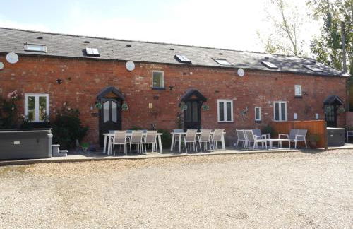 The Shakespeare Lodge - Sleeps up to 12 - 2 HOT TUBS - Foto 16