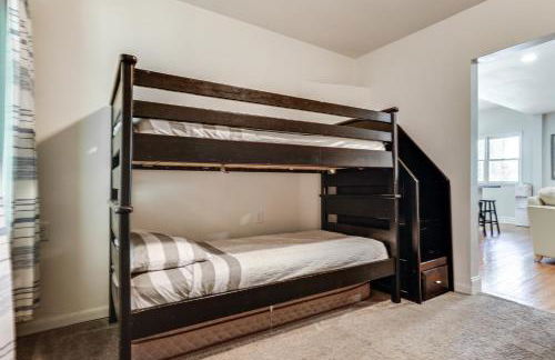 Lakeside Litchfield Home with Patio and Gas Grill! - Foto 21