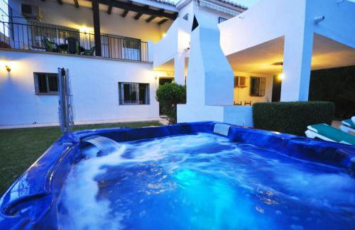 High Quality, Spacious, 4 Bedroom private Villa - Photo 32