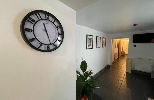 Cheerful 2 Bedroom Townhouse with Cinema Loft - Foto 12