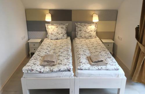 Malinowe Wzgórze domki 90 m2 z sauną i balią - Foto 17