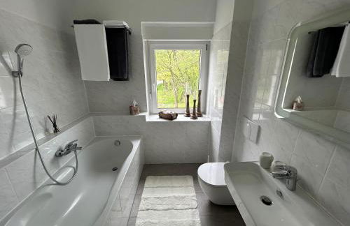 Stadtrandtraum Flughafen Porsche Messe Leipzig - Foto 39