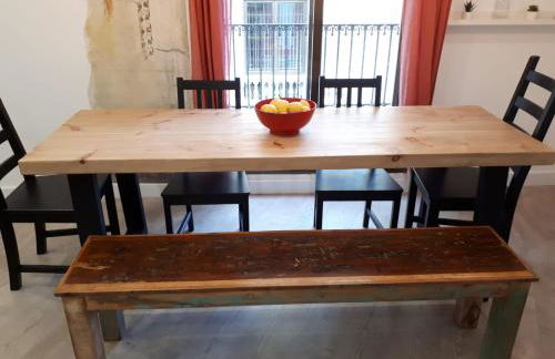 Beautiful Apartment on Las Ramblas with Port views - Photo 14