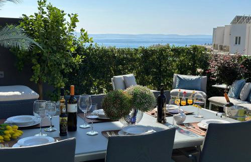 New LUXURY apartment with sea view and PRIVATE heated pool, 50m from the beach - Foto 67