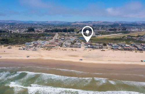 Coastal Retreat - Just Steps to the Beach - Foto 31