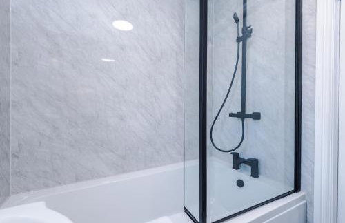 Stunning 3 br house near Leeds City Centre with Free Parking - Foto 10