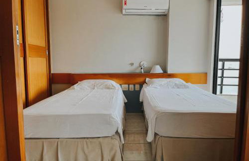 Conforto e Vista Maravilhosa no Hotel Iate Plaza - Foto 7