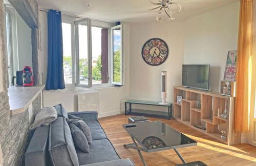 Fil de l'eau Grand T2 rénové - Commerces à pied - Foto 8