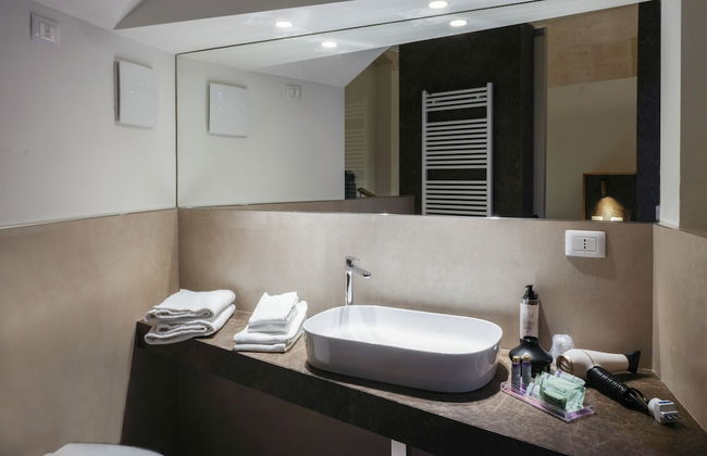 Euvodia Luxury Rooms - Photo 45