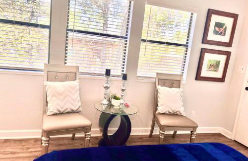 Upgraded, Stylish & Comfy 1 Bedroom/1 Bath Studio - Photo 6