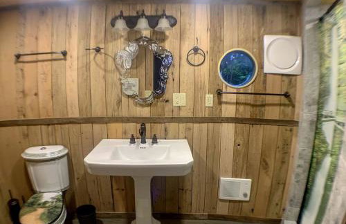 Unique Hobbit House Accommodation with a Private Hot Tub in Shenandoah, Virginia - Foto 27