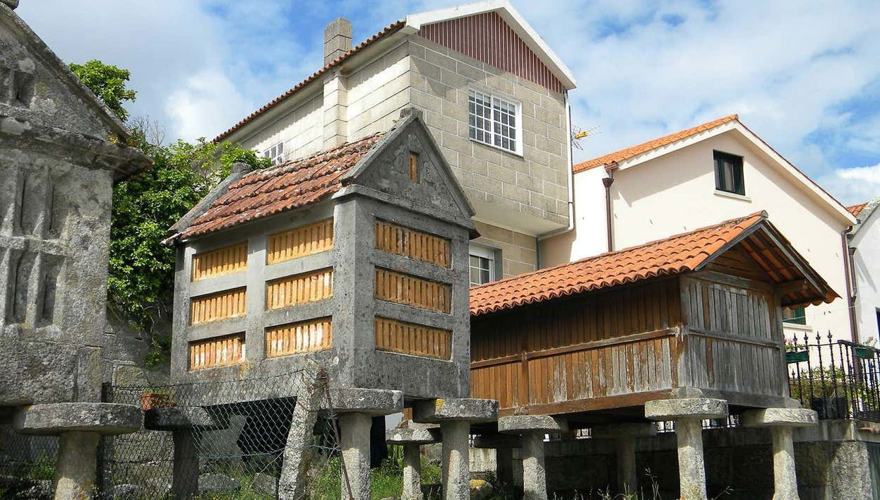 Free tour por Combarro - Foto 2, Conoceremos el origen de los hórreos de Combarro