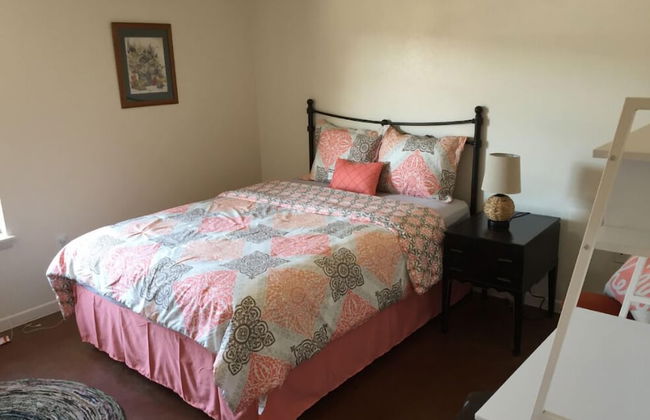 1 Bed Apartment next to SW Integris near Downtown - Photo 2