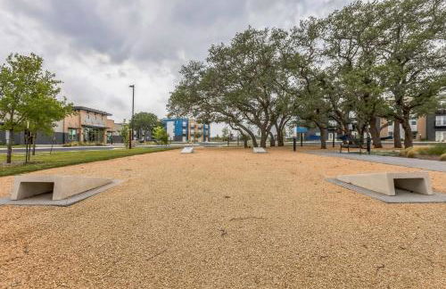 Luxury Pool Home, Mins To Hospitals, Gym - Foto 21