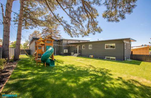 Gathering Place Hot Tub Game rooms - Photo 47