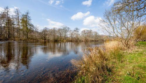 2 Bed Chalet - Sleeps 3 - River and mountain views - Foto 4