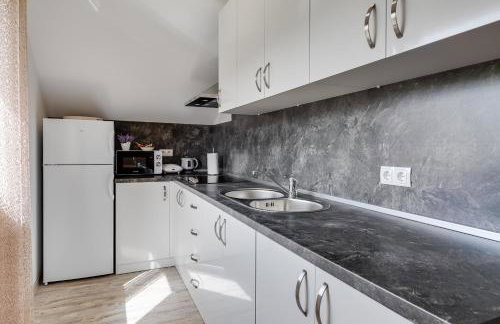 Deluxe Apartment with Jacuzzi - PATAR - Foto 11