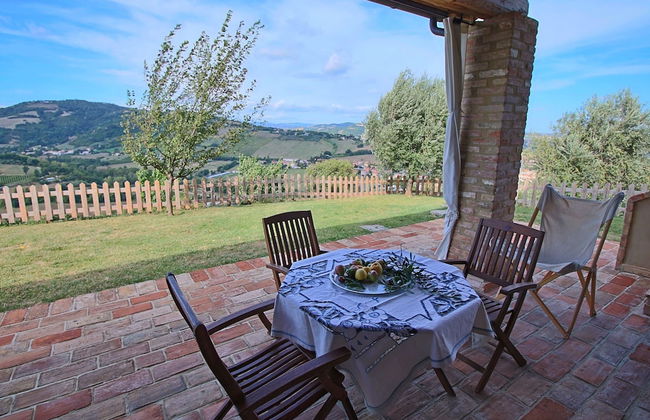 Tranquil Hilltop Cottage - Foto 8