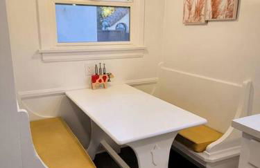 Glamorous Getaway: Exclusive 1BR LA Hotspots - Foto 34