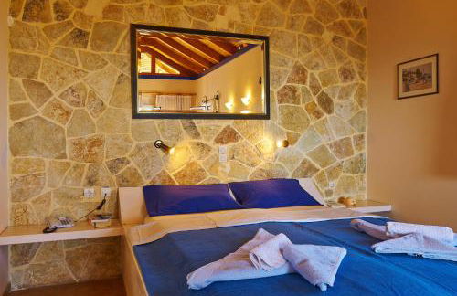 Villas Cavo Marathia - Photo 20