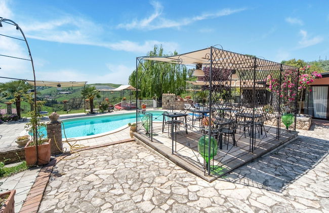 Villa in Monterotondo With Pool & Tiber Views - Foto 28