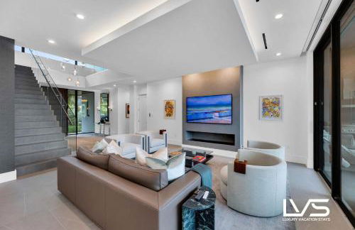 Carlotta- New Construction Luxury Waterfront Villa - Foto 31