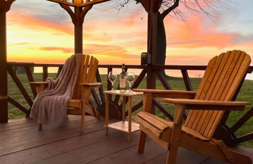 Springtime on the Lake Erie - 180 degree views and game arcade - Foto 43