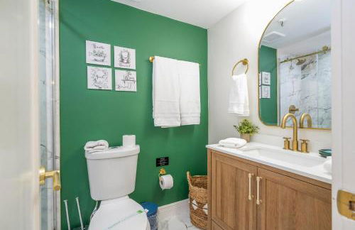 Emerald Luxe Lakeview 6 min to EPIC Universe - Foto 8