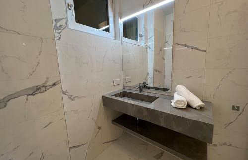 New and luxurious apartment central in Gravedona - Foto 40