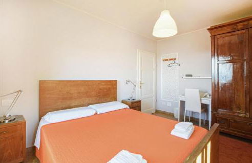 5 Bedroom Amazing Home In Fabbiano - Foto 21