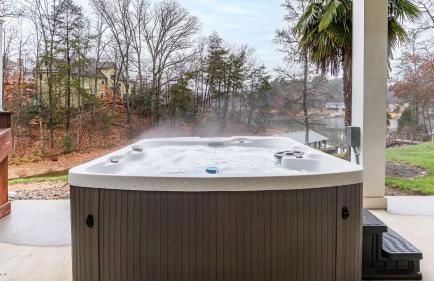 Lakefront 6bdr, Priv Dock, Game Room, Firepit Jake's Lake House by Avantstay - Foto 120