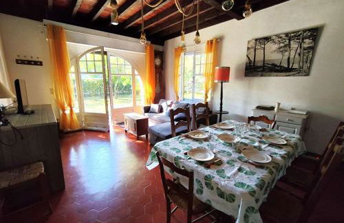 Charmante villa avec jardin clos, à 100m du Bassin d'Arcachon, proche plages et commerces, Wi-Fi - FR-1-736-47 - Foto 5