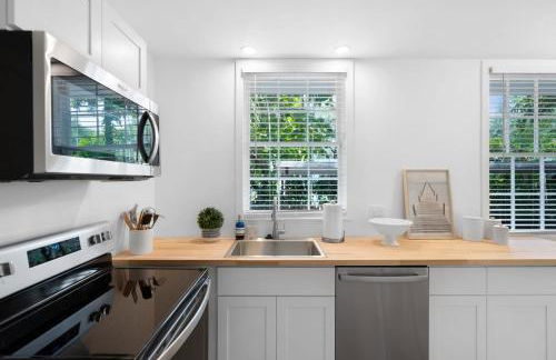 Memory Lane Cozy Home with Pool Lush South Miami - Foto 25