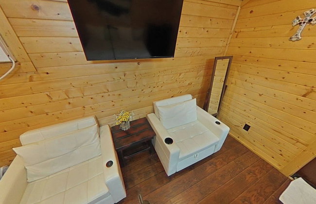 Log Cabin for Family Glamping Vacation near San Antonio - Foto 28