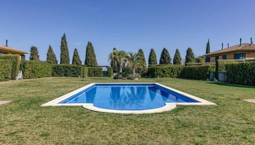 Family villa in Torremirona Resort - Foto 2