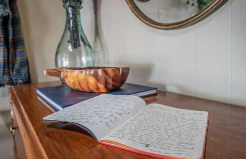 Big Yard Family Getaway - Pets OK - Grill and Hike - Foto 19