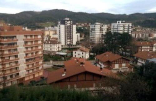 APARTAMENTO ACOGEDOR CON BONITAS VISTAS. E-BI-609 - Foto 16