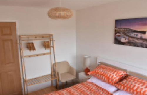 Family House - Breath Taking Views Over Mounts Bay - Photo 11