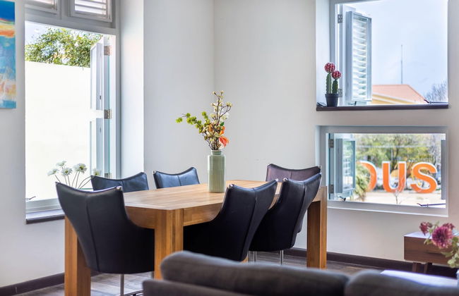 Sunshine Magnificently Bright 2BR Top City Centre Townhouse - Foto 5