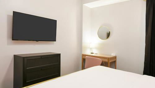 HostWise Stays - 2 King Beds, Free Street Parking, North Side Gem - Foto 4