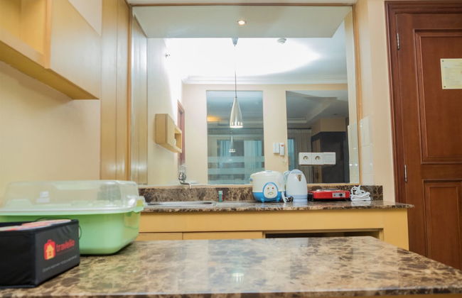 Spacious Studio Room at Grand Setiabudi Apartment - Photo 9