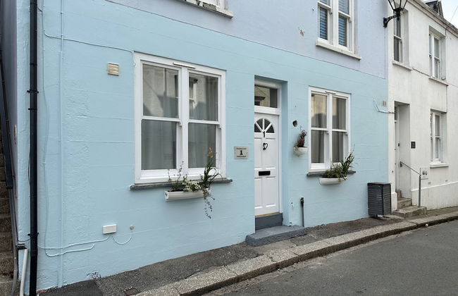 The Slipway Suite, Fowey Harbour & Parking 1 Min - Photo 30