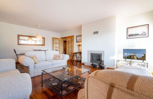 Host Wise - Homely Large Flat - Balcony - Foto 20