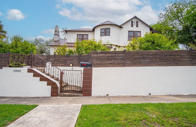 Splash Into Vacation 6BR Home w/ Pool & Waterslide - Foto 57