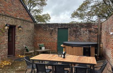 Courtyard House- Luxury Holiday House with floodlit Tennis court - Foto 8