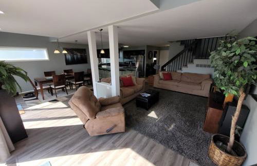 Beautifully Updated Lakefront Escape-Pets welcome! - Foto 66