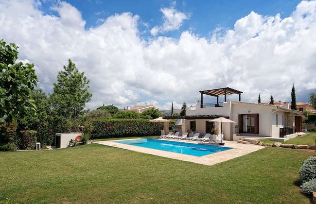 3 bedroom Villa Lara 11 with 10x5m private pool, within walking distance to resort village square - Foto 1