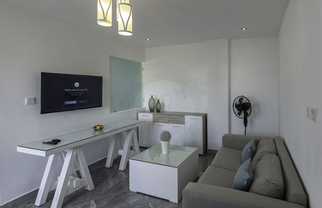 O'Beach Boutique Studios - Photo 44