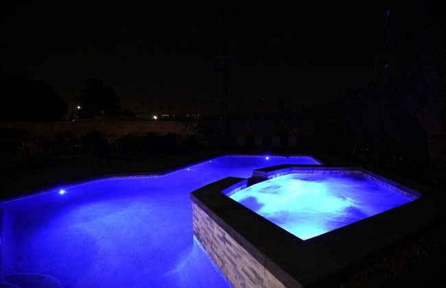 Awesome 5 Bedroom 3 Bath Pool Home With In-ground Jacuzzi - Foto 53