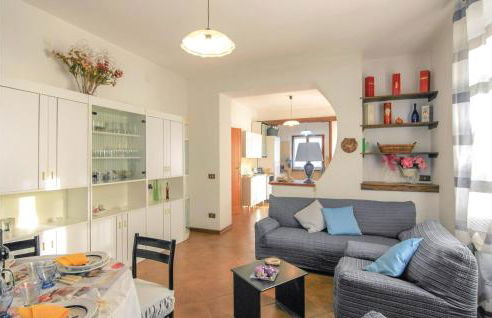 Awesome Home In Montignoso -Ms- - Foto 10